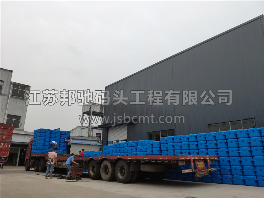 江西南昌加強型大浮筒發貨-江蘇邦馳碼頭工程有限公司1