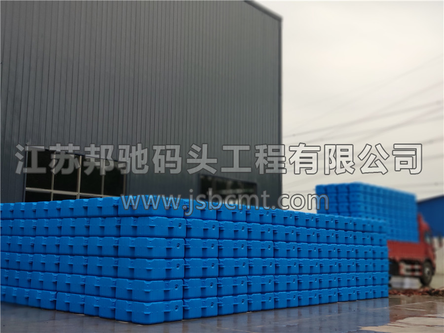 無錫蠡湖某體育發展有限公司浮筒發貨-江蘇邦馳碼頭工程有限公司6