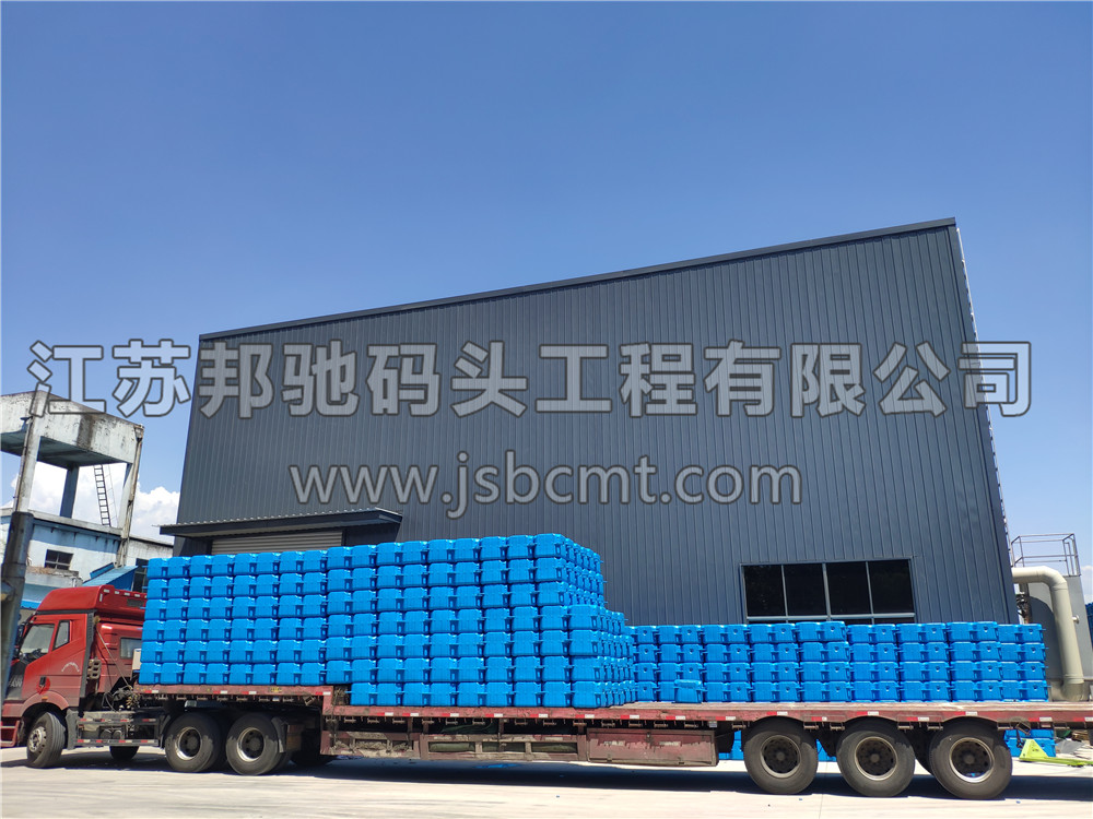 安徽亳州4車大浮筒發(fā)貨-江蘇邦馳碼頭工程有限公司12