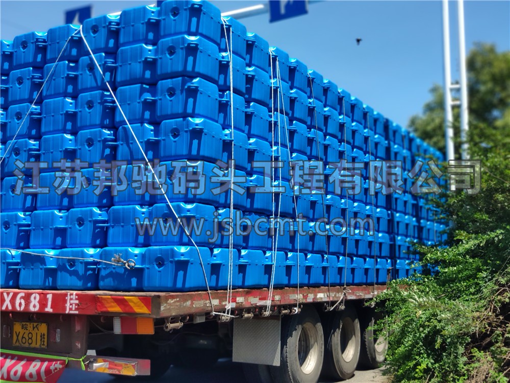 安徽亳州4車大浮筒發(fā)貨-江蘇邦馳碼頭工程有限公司7